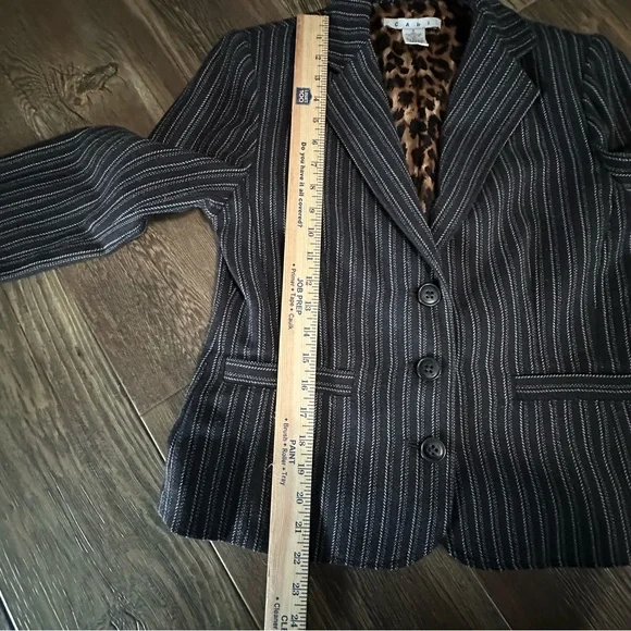 CAbi black pinstripe tailored blazer jacket women's 6 animal print lining - Picture 9 of 9